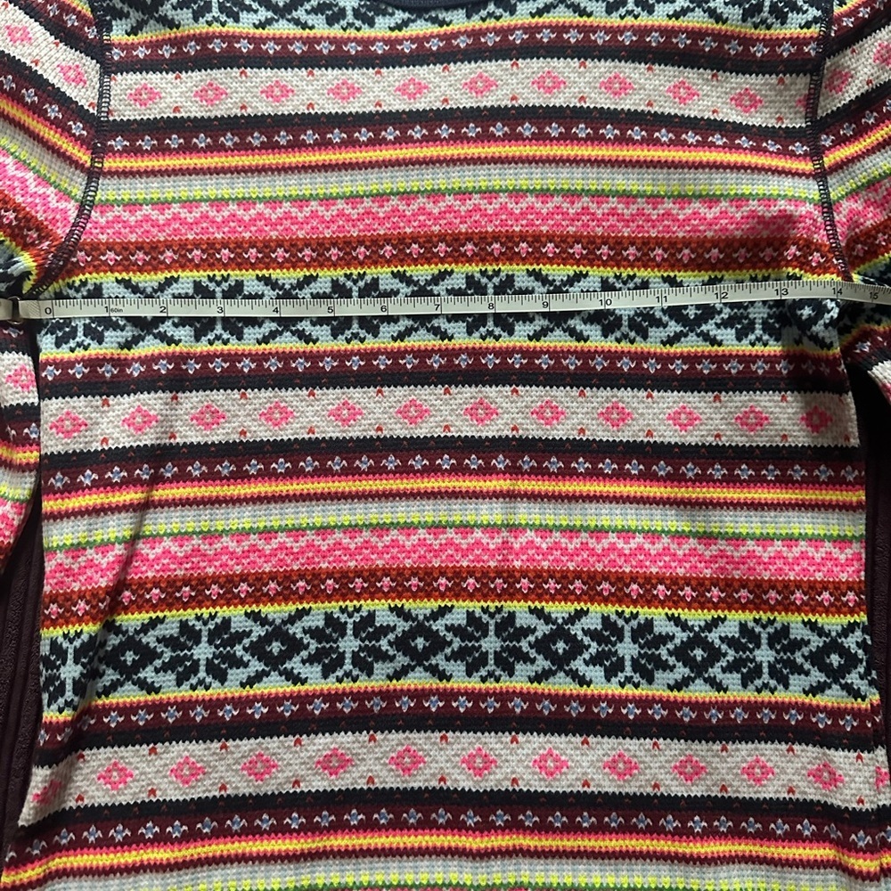 Old navy brand. Very long shirt. Very bright & colorful long sleeve shirt. - Picture 4 of 6